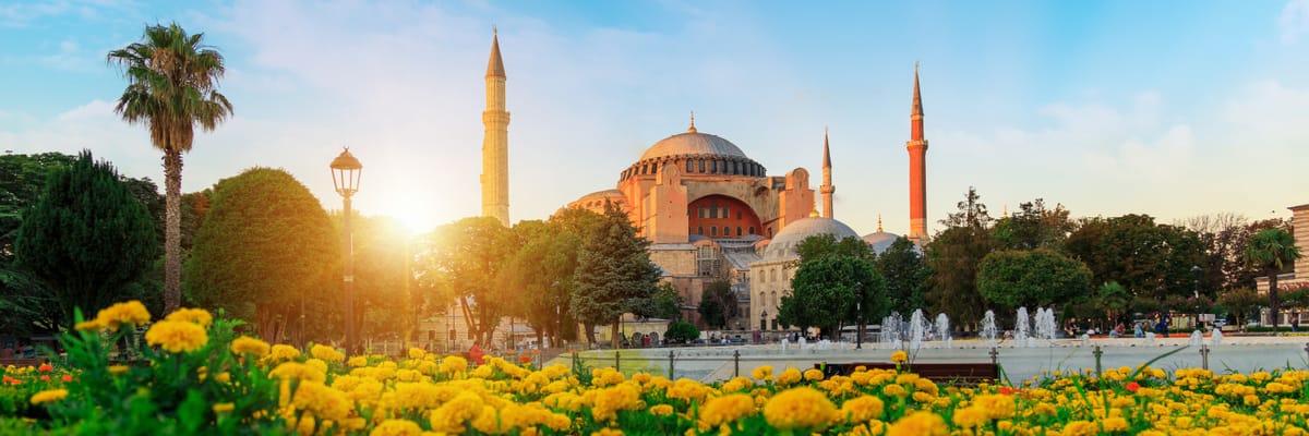 Book Best Flight Deals to Istanbul with SKY express